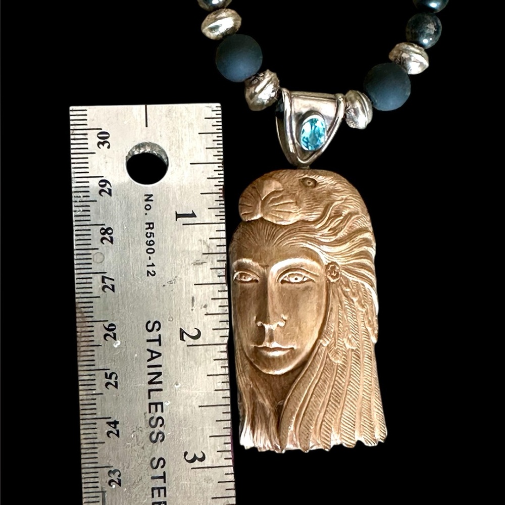 Fossil ivory Alaska intricately handcarved otter goddess Sterling necklace beads - Picture 14 of 15